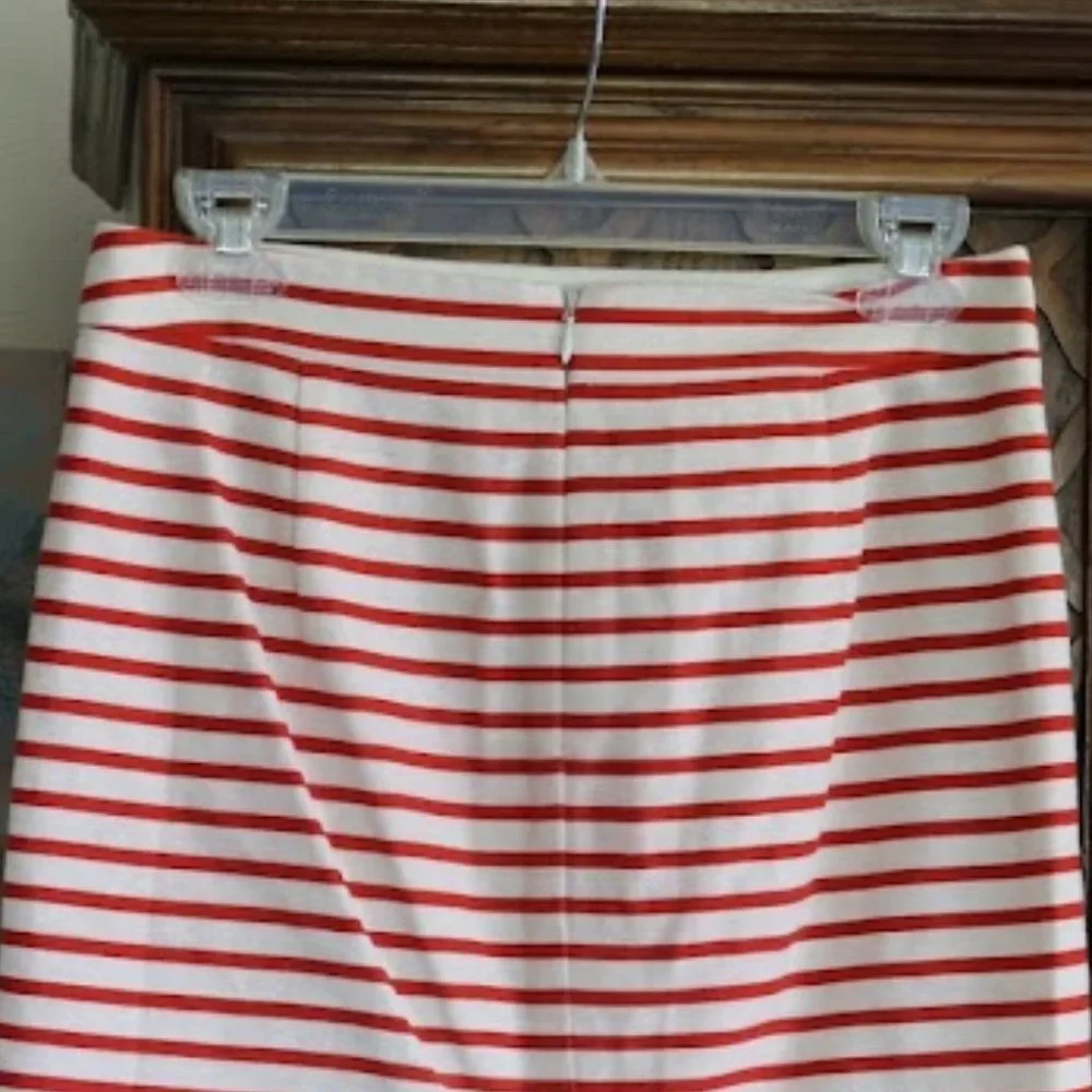 J. CREW No. 2 Pencil Skirt in Deck Stripe Style # 82131 - Red, Size 2 - Picture 6 of 16